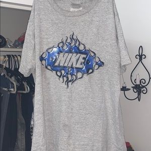 vintage nike tee